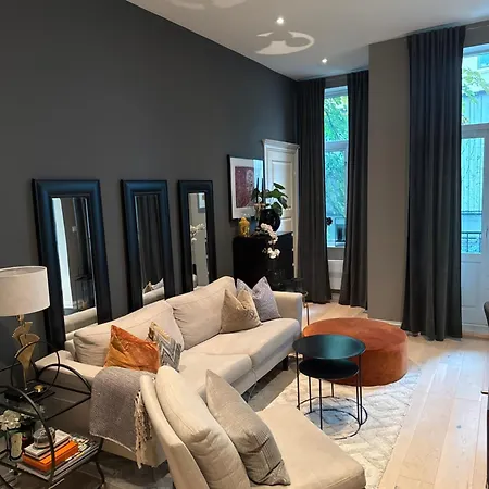 Koselig Privat Leilighet- Sentralt Og Rolig I Appartement *